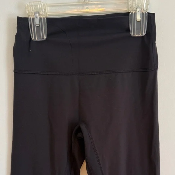 Lululemon Women’s Black Workout Leggings - Picture 3 of 7